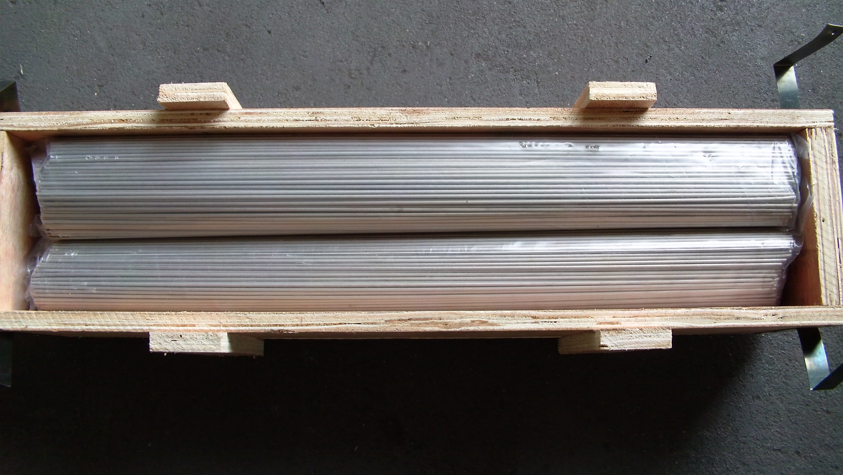 Zirkoniumstangen mit hoher Reinheit ZR700 R60700 / ZR702 R60702 / ZR705 R60705 ASTM B550